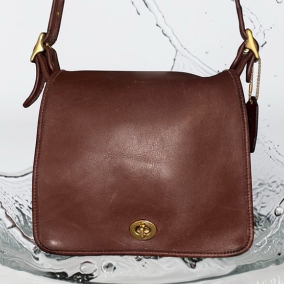 Coach Handbags - Vintage USA Coach Legacy champion gloved Tanned crossbody bag turn lock